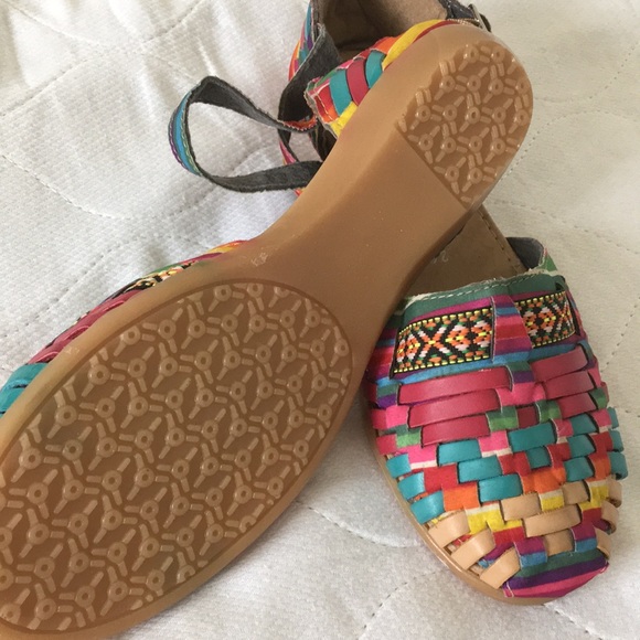 Like new rainbow huaraches! - Picture 4 of 4